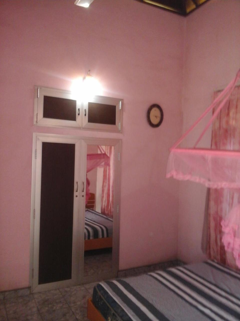 Apartamento Colombo 20 Minutes By Train Wattala Exterior foto